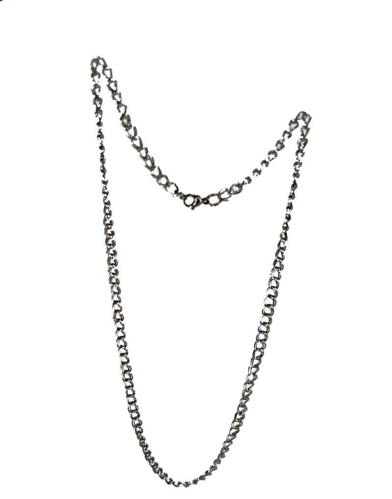 Rustfri stål halskæde i dobbelt cuban link kæde 4.8 x 5.75mm En halskæde i rustfri stål, i dobbelt cuban kæde hvor hvert link består af 2 led, som giver et flot genskin i kæden.